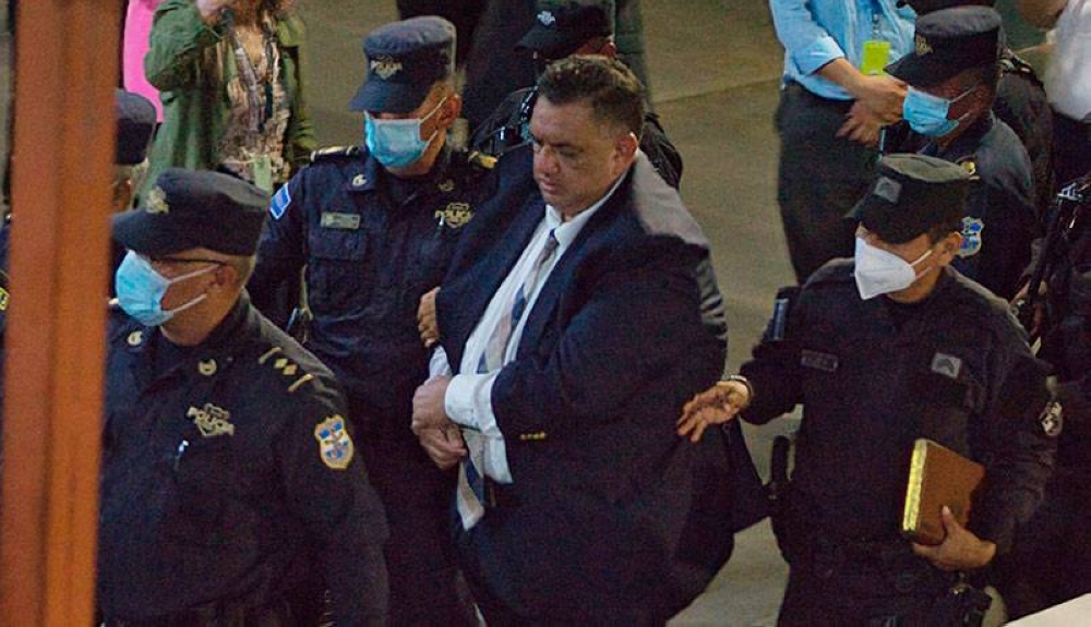 Juramentan peritos para calcular posible riqueza ilícita de diputado