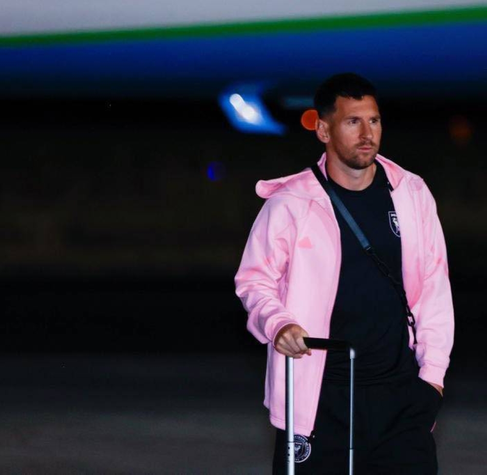 Messi en el aeropuerto internacional Oscar Romero. / El Salvador Travel