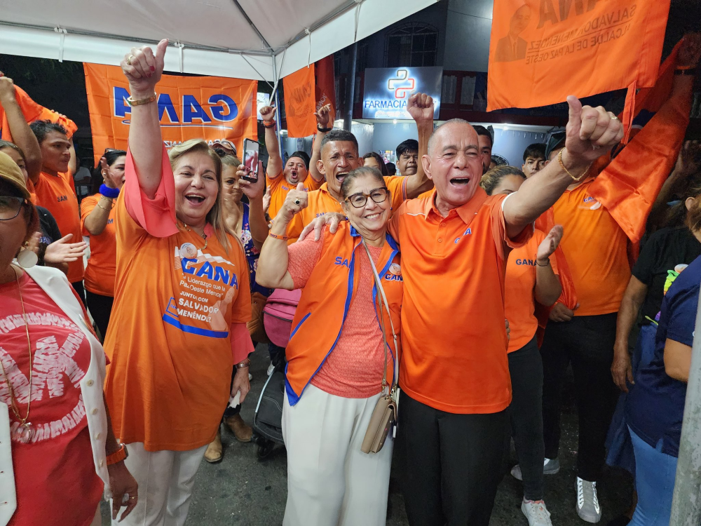 Salvador Menéndez, alcalde de San Luis Talpa, se proclamó ganador en La Paz Oeste.