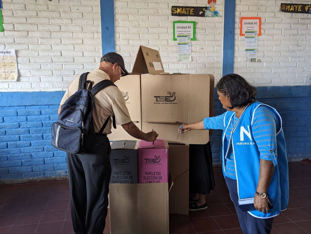 El pasado domingo 3 de marzo, los salvadoreños eligieron a 44 alcaldes, 44 síndicos, 196 regidores propietarios y 176 regidores suplentes. / Juan Martínez.