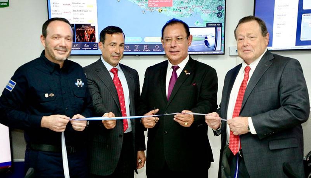 Autoridades de El Salvador y Estados Unidos inauguraron el nuevo centro que analizará los datos de pasajeros que ingresen a El Salvador las 24 horas. 