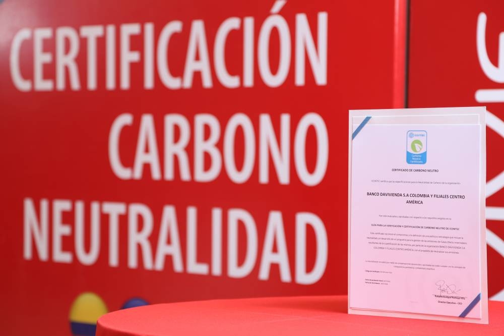 Certificación de Carbono Neutro Davivienda Colombia y Filiales de Centroamérica en Centro Financiero Davivienda, en San Salvador, El Salvador.
Foto Banco Davivienda/ Salvador Meléndez