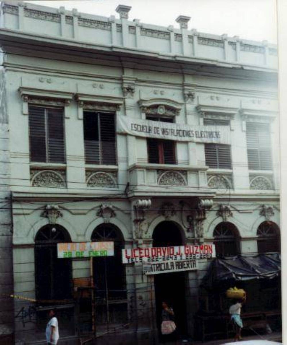 En su momento, el inmueble también fue alquilado para albergar centros educativos.