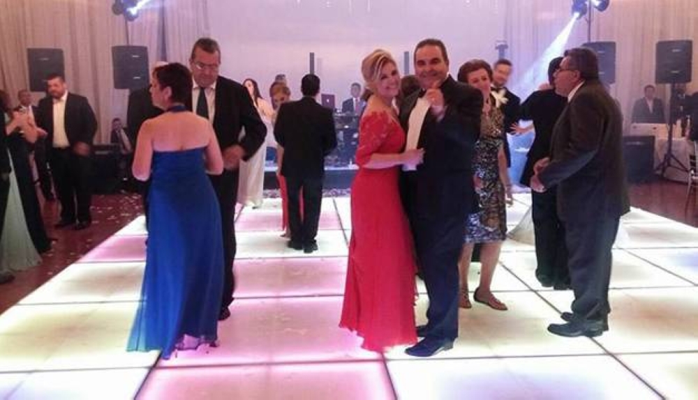 El glamoroso baile de bodas en el que Tony bailó con su esposa Ana Ligia.