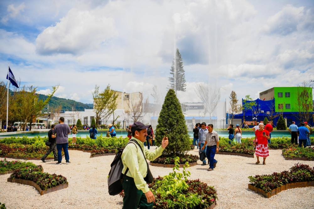 La plaza Centroamérica estará abierta las 24 horas del día los siete días de la semana, informó el MOPT.