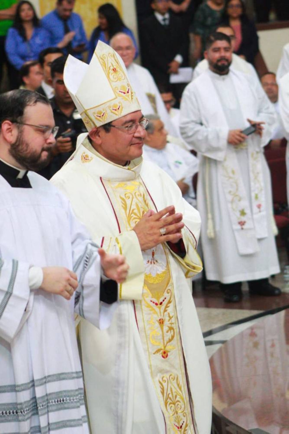 Monseñor Sorto fue nombrado sacerdote en 1994. /Conferencia Episcopal de El Salvador
