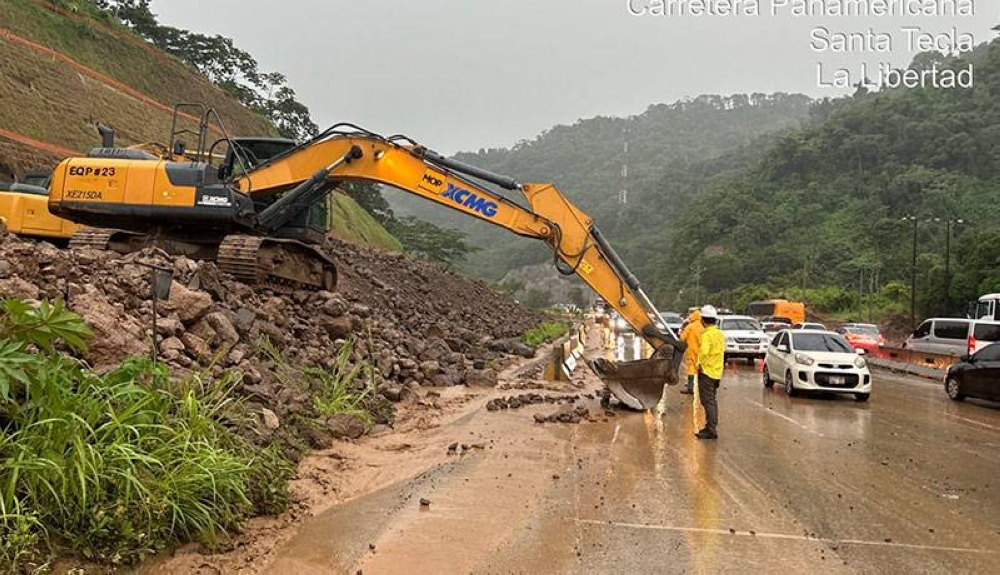 Obras Públicas registró derrumbes en Los Chorros. / Cortesía MOPT