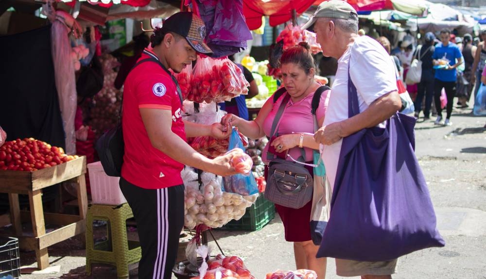 El informe diario del MAG evidencia el precio de sectores como granos básicos, hortalizas y frutas. /Juan Martínez,image_description: