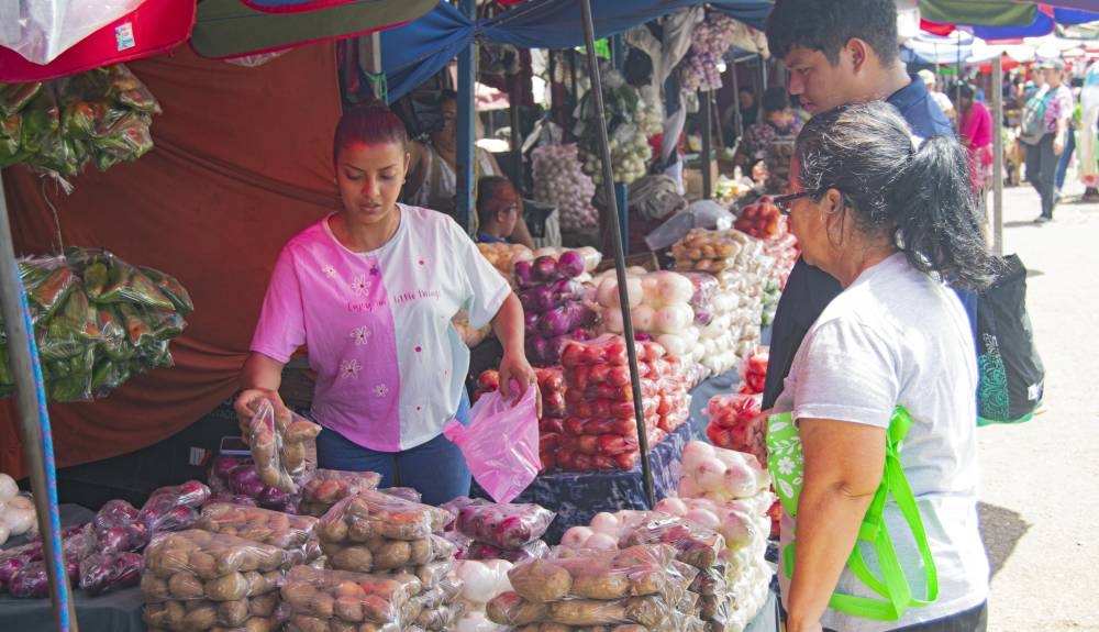 El CDC recordó que el incremento constante en el costo de los alimentos se ve reflejado en la CBA. /Juan Martínez,image_description: