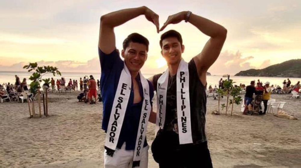 Miguel Hernández y su amigo Nathaniel Tiu, uno de los grandes favoritos para triunfar como Mr. Earth 2024.,image_description: