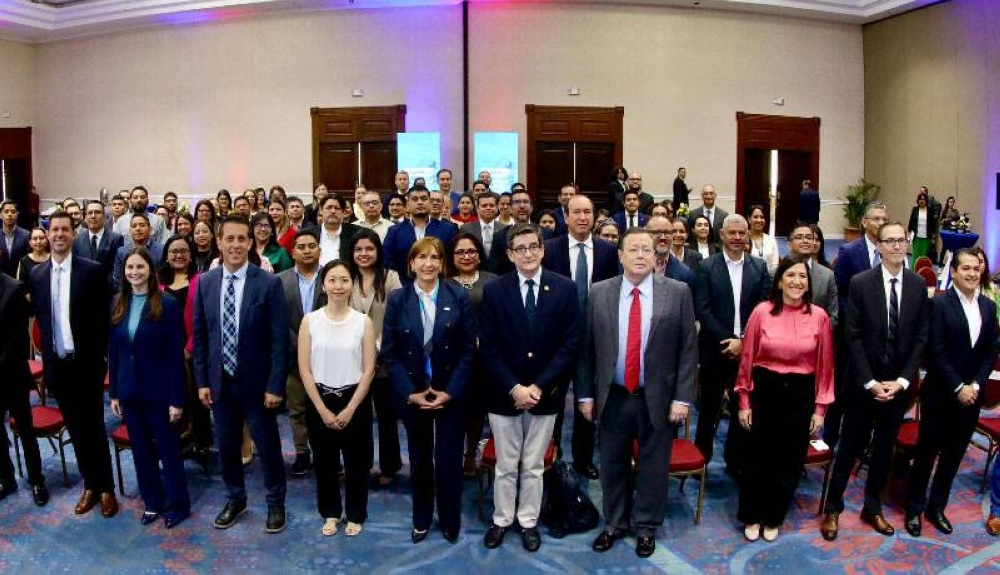 Clausura Proyecto USAID Facilitación de Comercio y Gestión de Fronteras. / Embajada de EEUU,image_description: