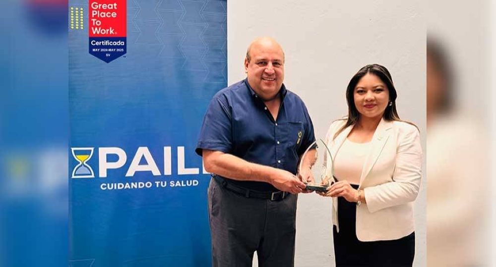 Presidente de ASI Jorge Arriaza y directora comecial Kenia Díaz