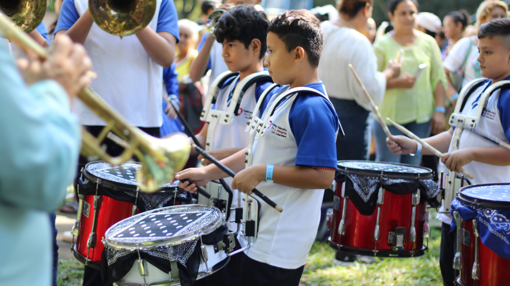 Bandas y porras de niños participaron en el festival. / Dirección de Integración.