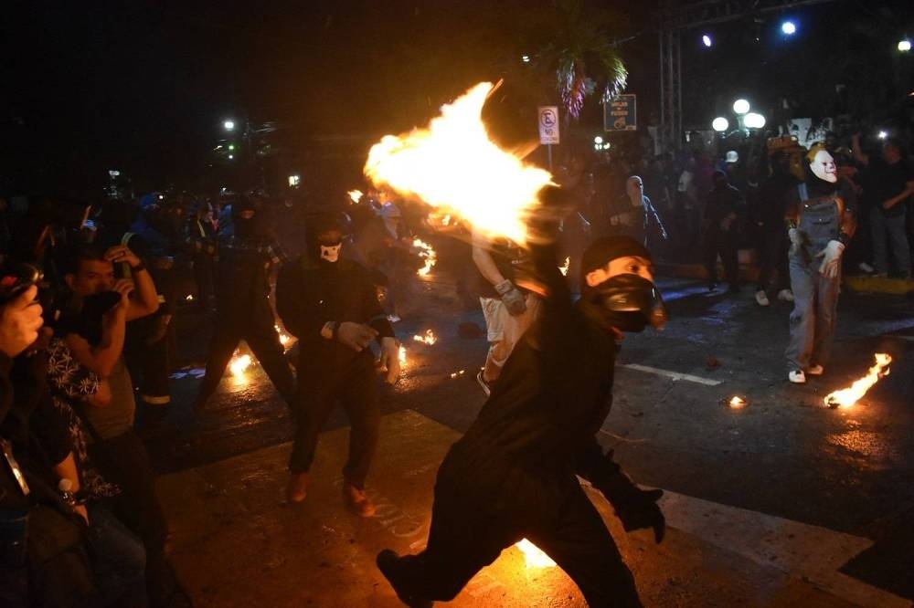 Las bolas de fuego son la cita imperdible cada 31 de agosto en Nejapa.,image_description: