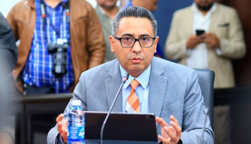 Jerson Posada, ministro de Hacienda. / AsambleaSV.,image_description: