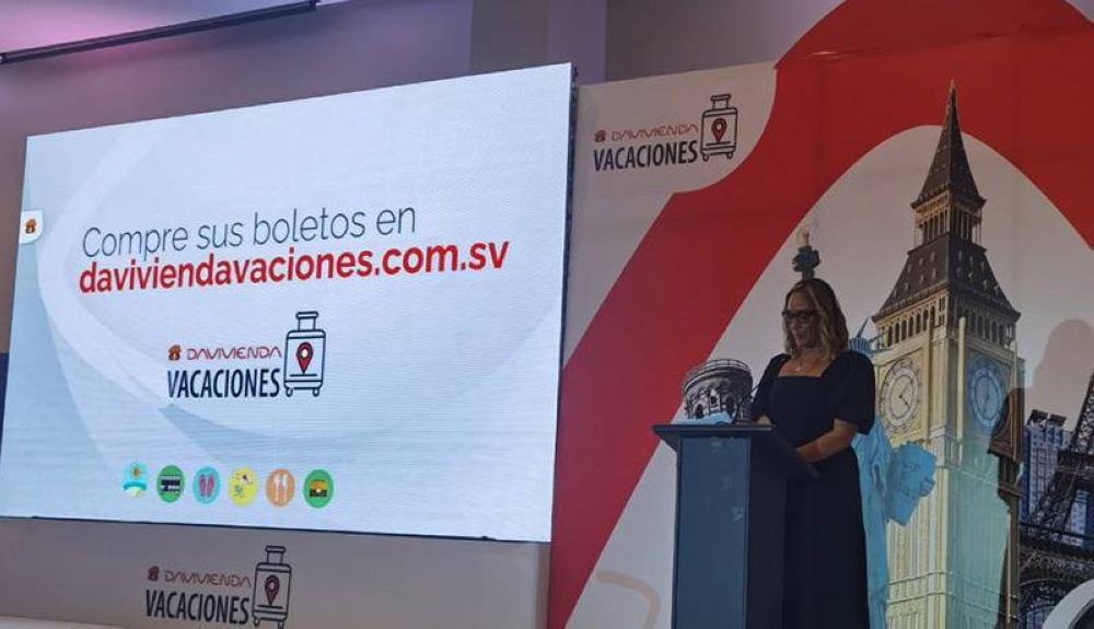 Michelle Ordoñez, directora de Medios de Pago de Davivienda, en la presentación de la nueva plataforma de gestión de paquetes turísticos. /DEM,image_description: