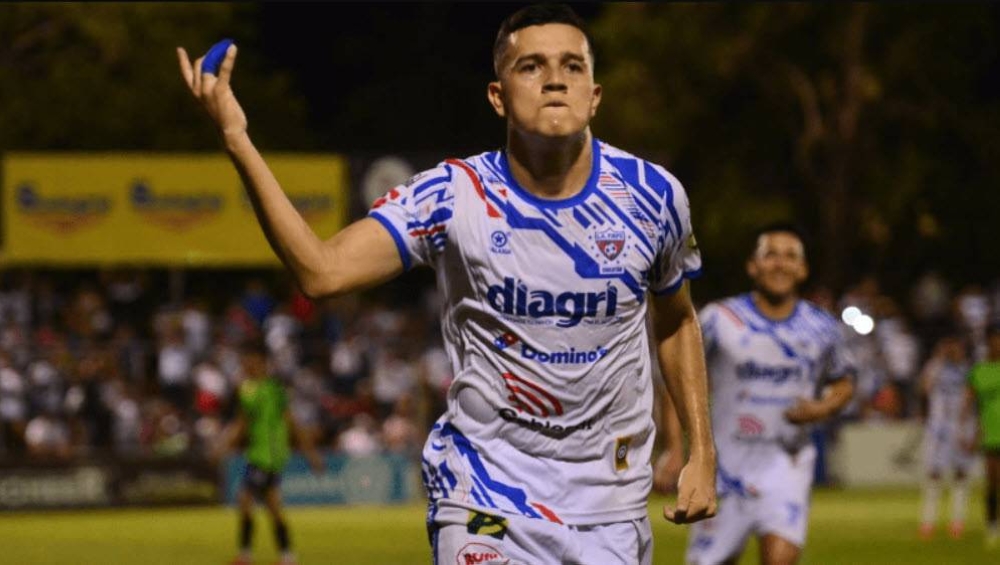 Styven Vásquez, delantero del Firpo. ,image_description: