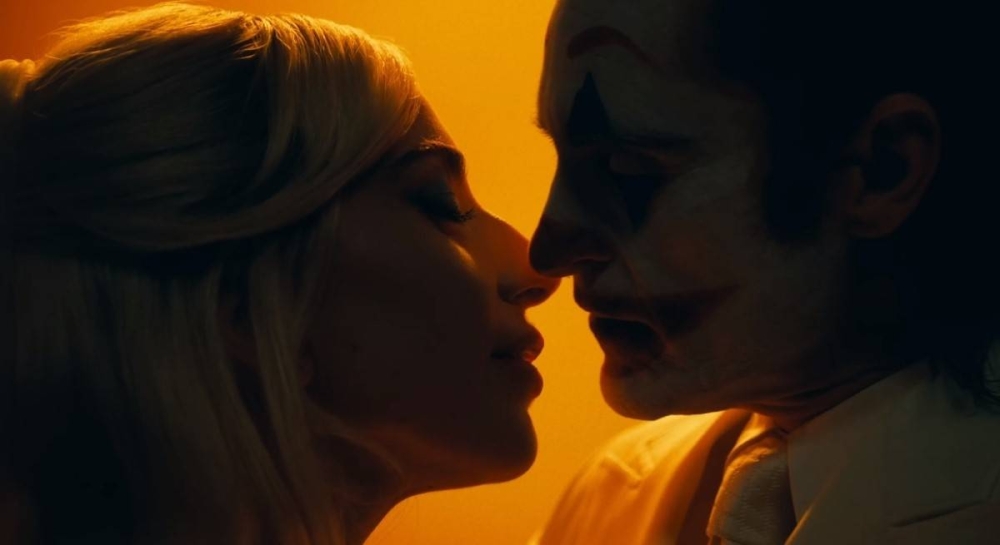 La esperada película es protagonizada por Lady Gaga y Joaquin Phoenix.,image_description: