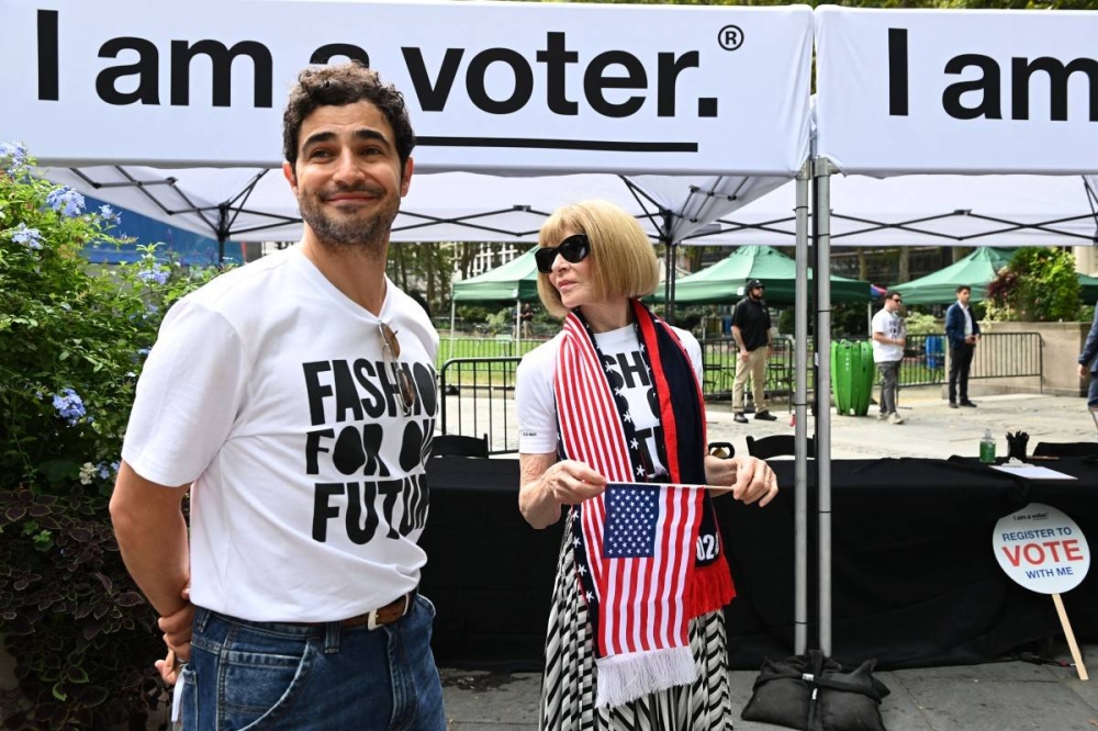 La británica estadounidense editora de Vogue, Anna Wintour, fue una de las principales celebridades en el evento preelectoral. Photo by Andrea RENAULT / AFP,image_description: