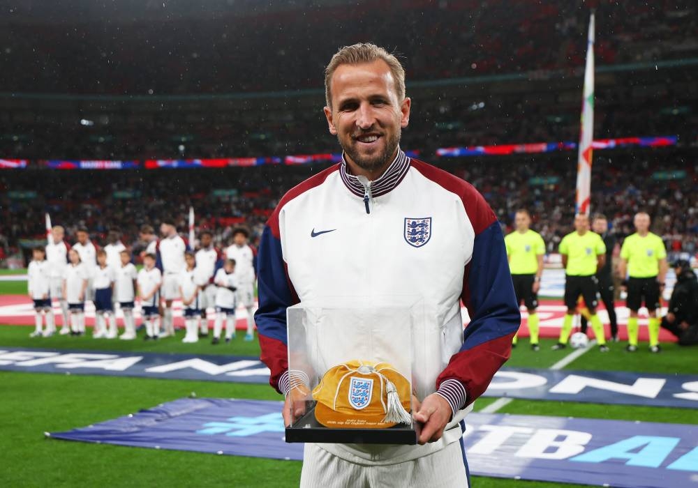 Harry Kane y los premios que recibió antes del juego de Inglaterra. / AFP,image_description: