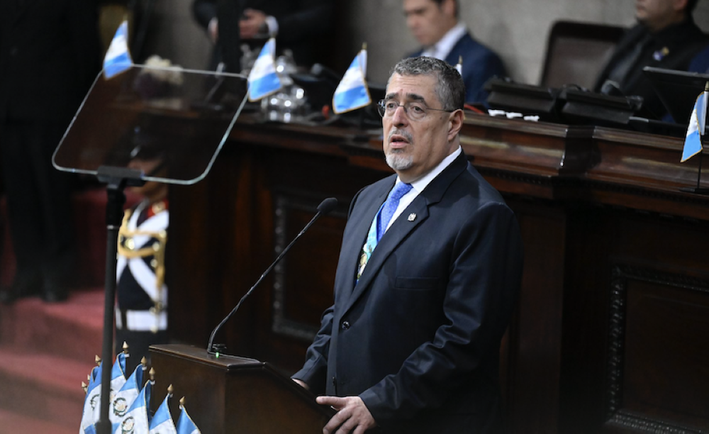 Bernardo Arévalo, presidente de Guatemala, durante un discurso este jueves ante el Congreso.,image_description: