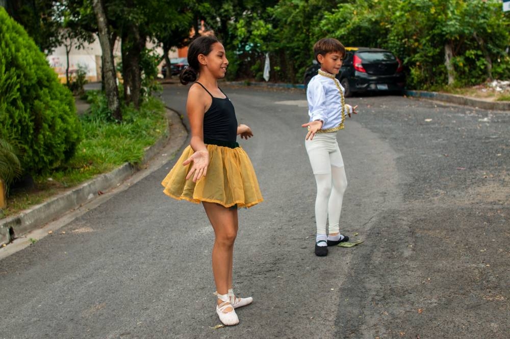 Brandon y su compañera y amiga, Egle Cruz. Lisbeth Ayala.