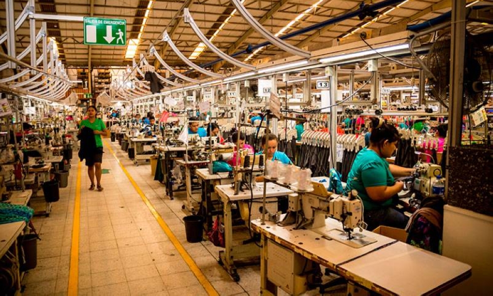 El sector de textiles y confección es uno de los principales empleadores y exportadores de El Salvador. /DEM,image_description: