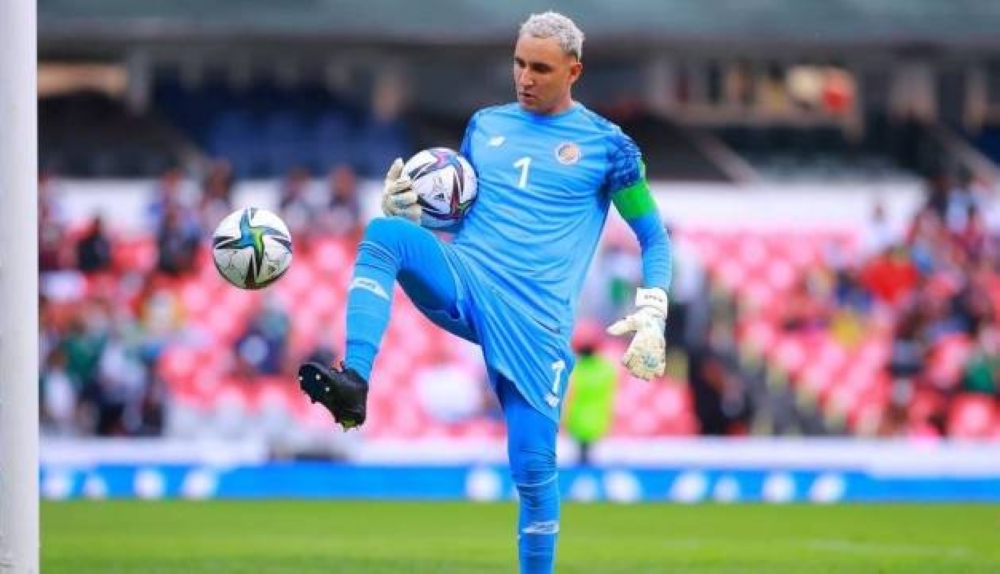 El costarricense Keylor Navas busca una opción en el Baru00e7a a sus 37 años.,image_description: