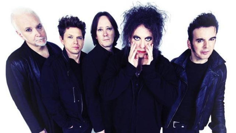 La banda de Robert Smith regresa con una melodía intensa y dotada de múltiples instrumentos a lo largo de siete minutos.,image_description: