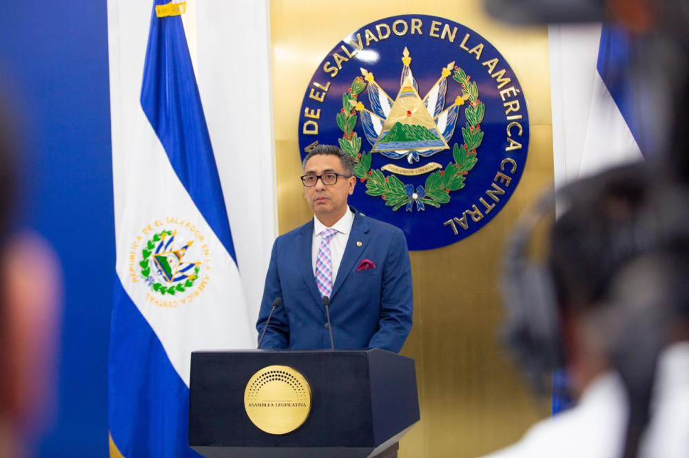 Jerson Posada Molina, ministro de Hacienda. / AsambleaSV.,image_description: