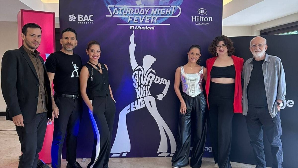 Las bailarinas y productoras María Elena y Diana Aranda están a cargo de esta gran iniciativa artística.,image_description: