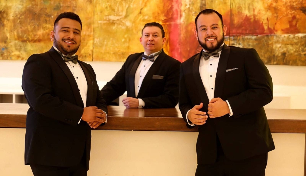 Los cantantes de Opus 503: Esaú Osorio, José Guerrero y Mauro Iglesias.,image_description: