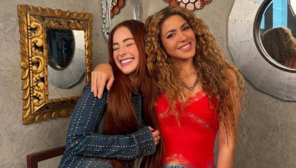 u00bfSe vendrá una colaboración oficial de Nicolle y Shakira u00bfAparecerá en el video de Solteras Pronto lo sabremos...,image_description: