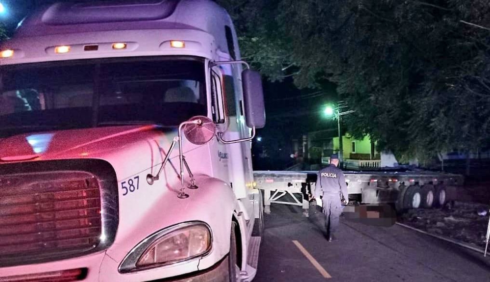 La PNC informó sobre un motociclista que murió en la carretera que conduce de San Rafael Oriente hacia El Tránsito, en San Miguel. /PNCn,image_description: