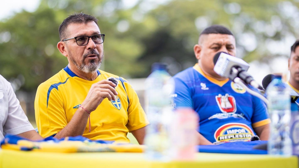 Memo Rivera durante la presentación de Limeño.