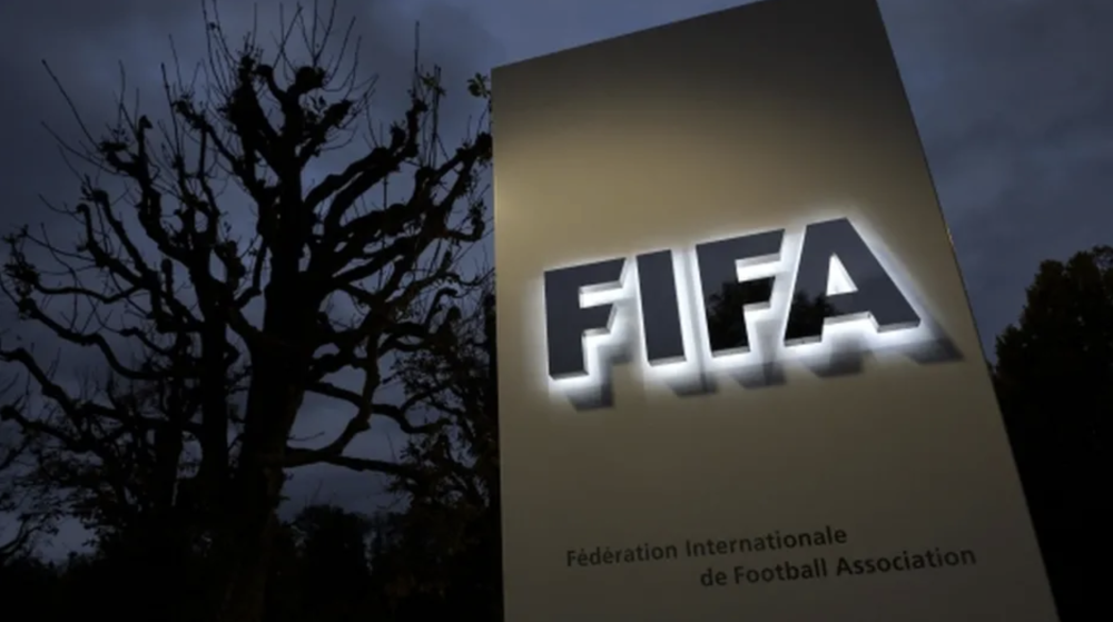 El director de la División de Servicios Jurídicos y Cumplimiento de la FIFA aseguró que si los jugadores desean liberarse de un contrato, habrá consecuencias económicas. / Cortesía,image_description: