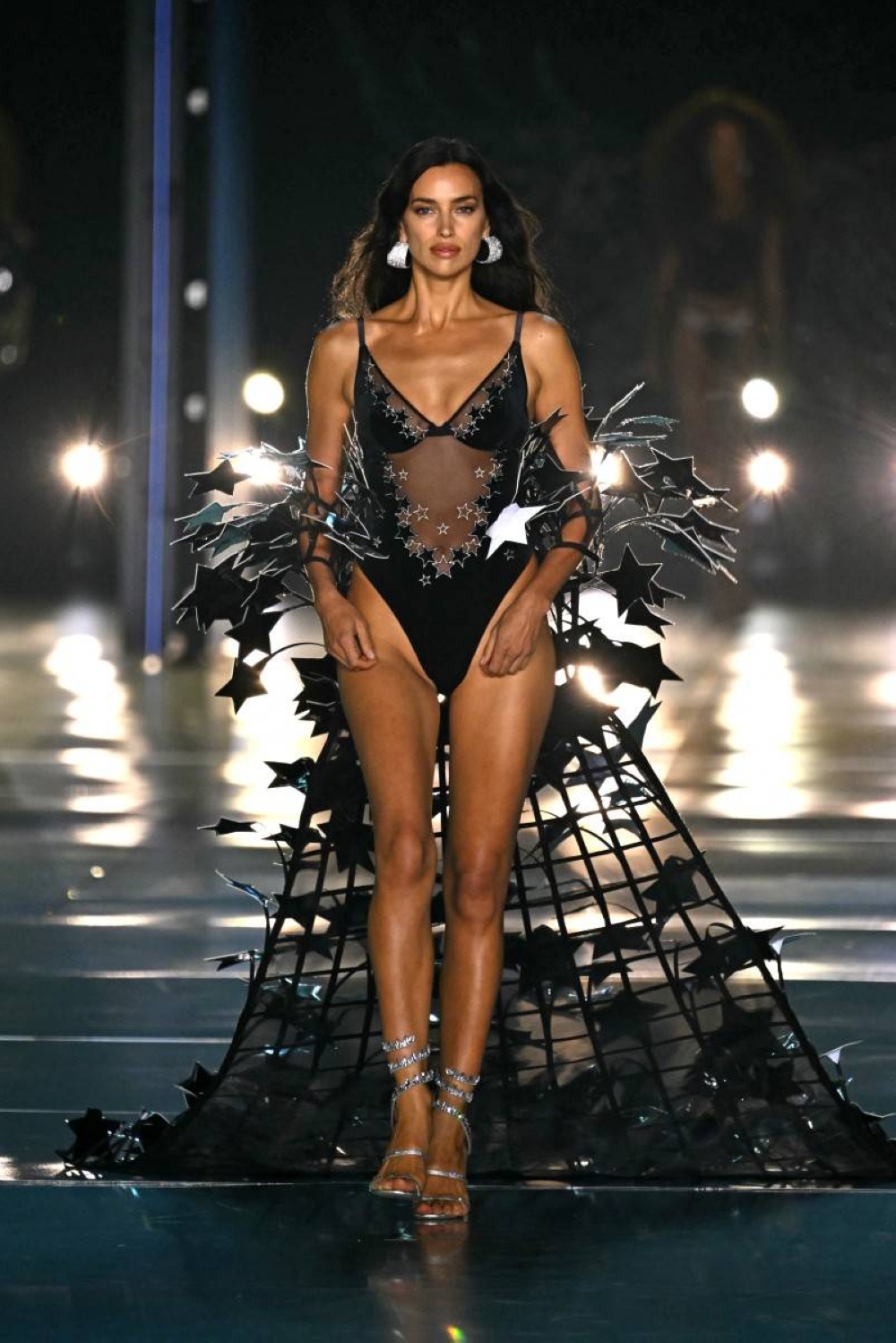 La modelo rusa Irina Shayk, de 38 años, sigue espectacular. Photo by ANGELA WEISS / AFP