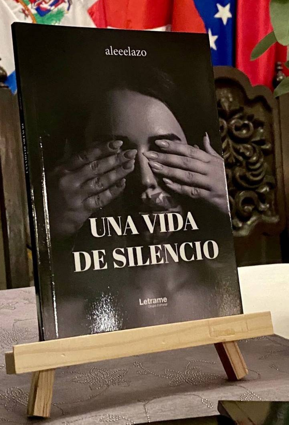 “Una vida en silencio” está disponible en Amazon y Spotify.