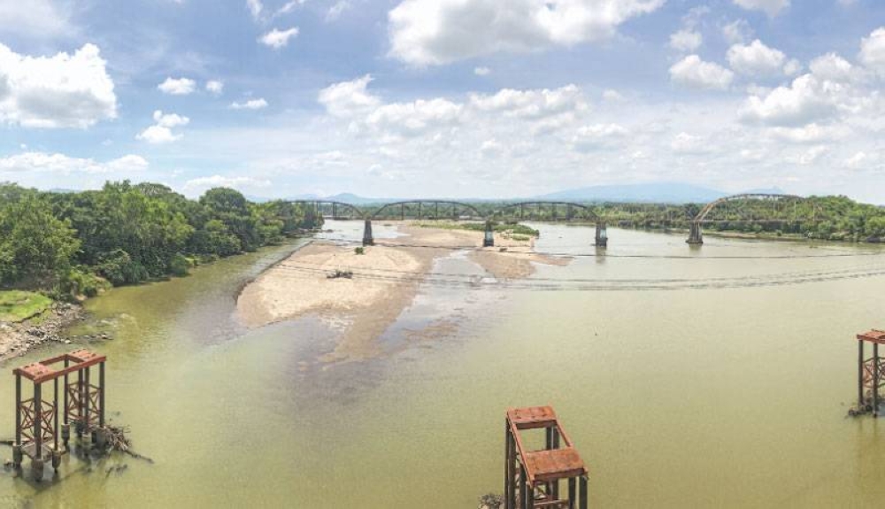 Una vista del río Lempa, el principal vertiente de El Salvador. /DEM,image_description: