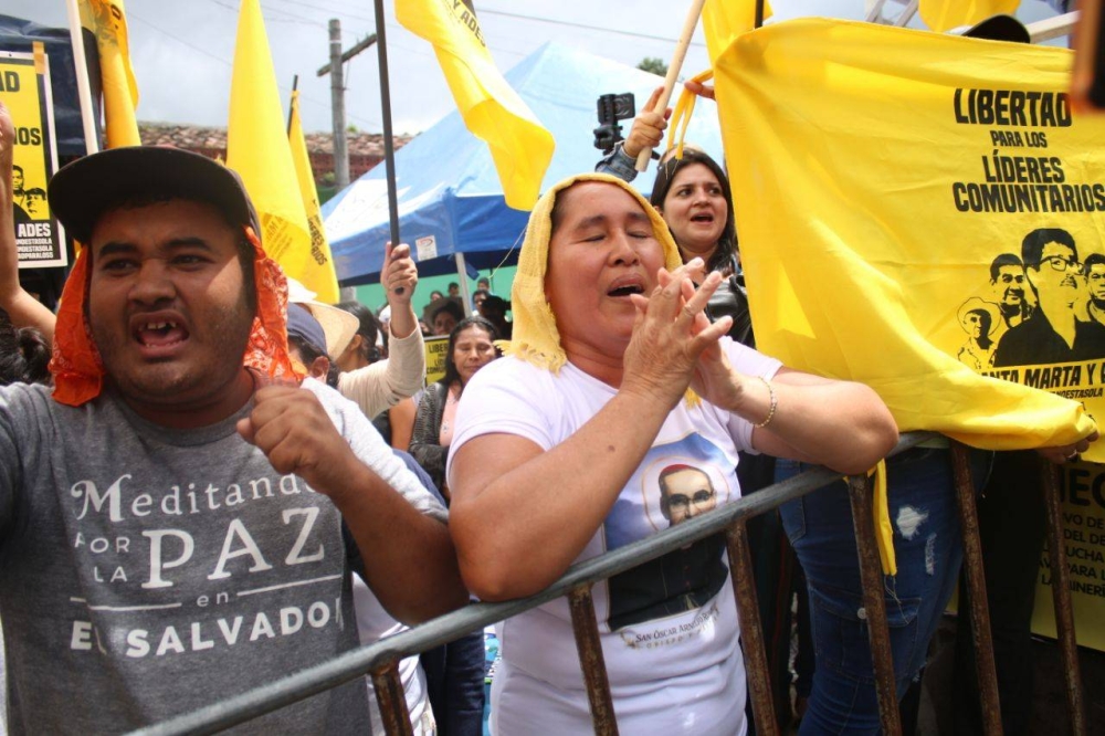 La comunidad Santa Marta celebró y agradeció la absolución. / Lisbeth Ayala. 