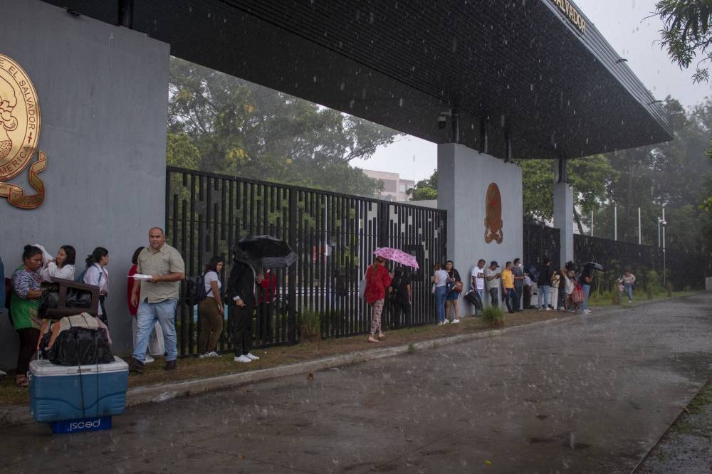 Un clima cálido con periodos de lluvia se prevé para este sábado. / DEM. ,image_description: