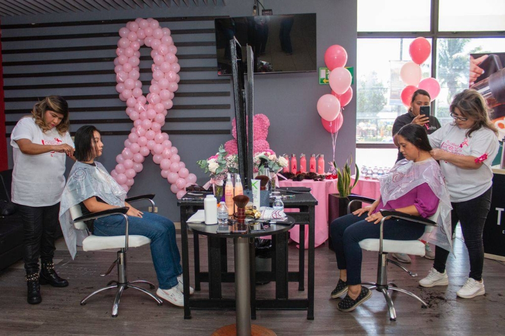 La campaña de donación de cabello de Asaprecan inició el jueves. / Lisbeth Ayala.,image_description: