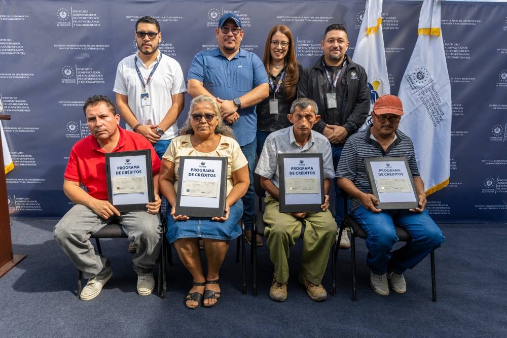 Más de 2,000 personas han recibido créditos con el Inabve.  / Cortesía. ,image_description: