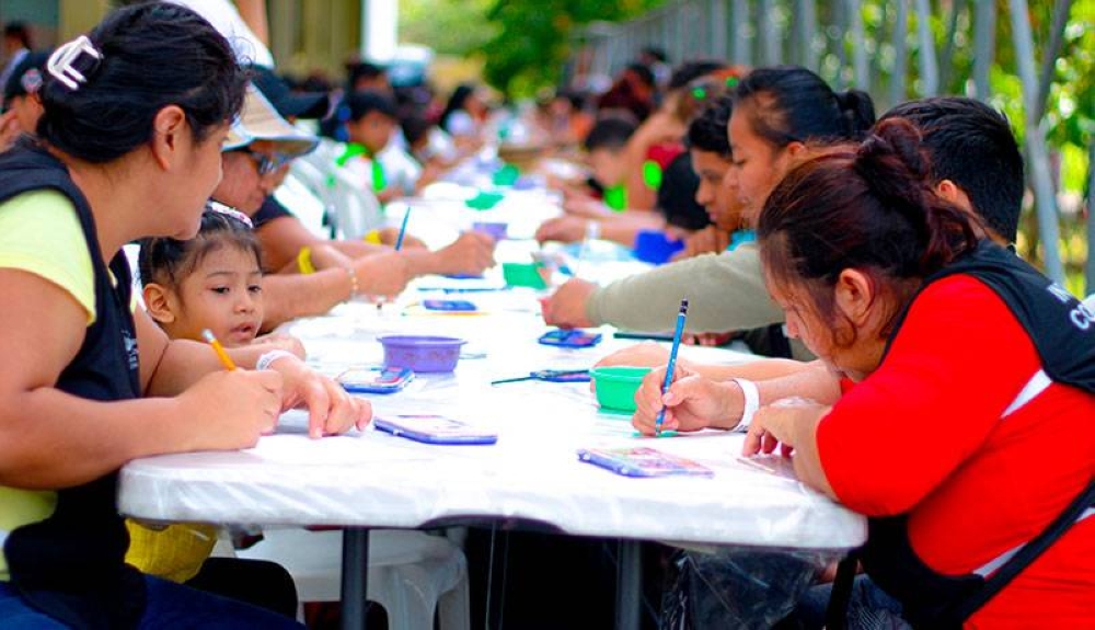 La dirección impartió clases de pintura. / Dirección de Integración