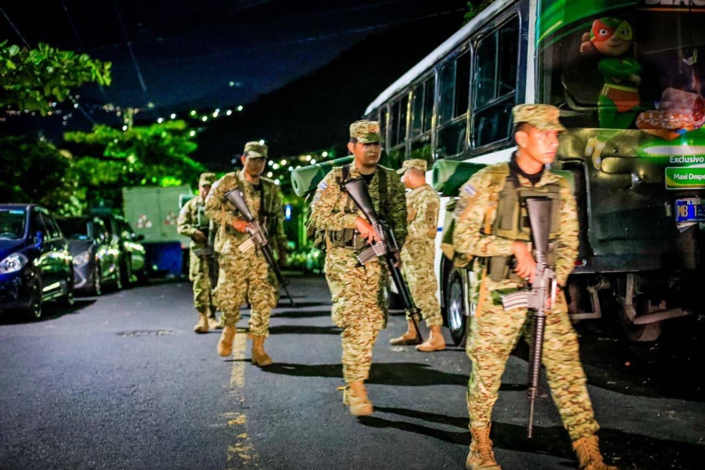 El ministro de la Defensa señaló que se trata de un cerco militar en San Marcos. / Cortesía de Ministerio de Defensa.,image_description: