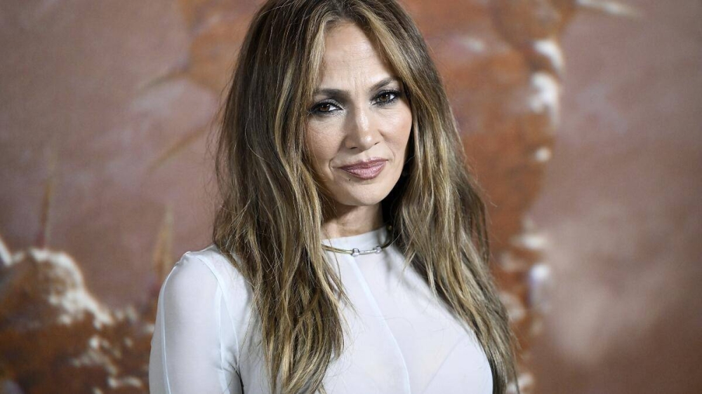 J.Lo, quien está en un proceso de divorcio del actor Ben Affleck, hará espacio en su agenda para apoyar a los demócratas.,image_description: