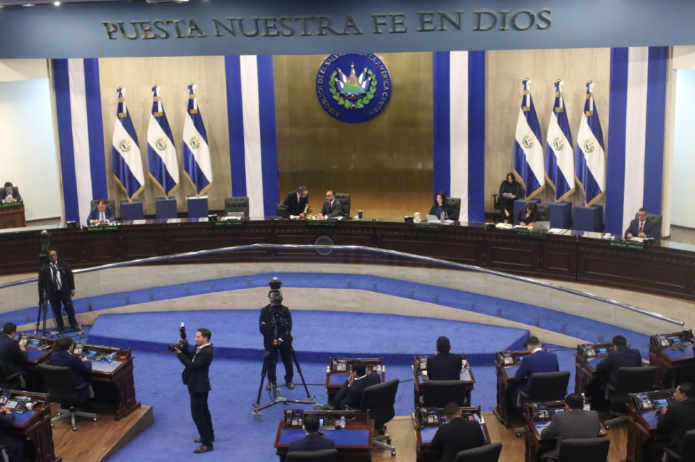 La Asamblea Legislativa en su sesión plenaria número 27. / AsambleaSV.,image_description: