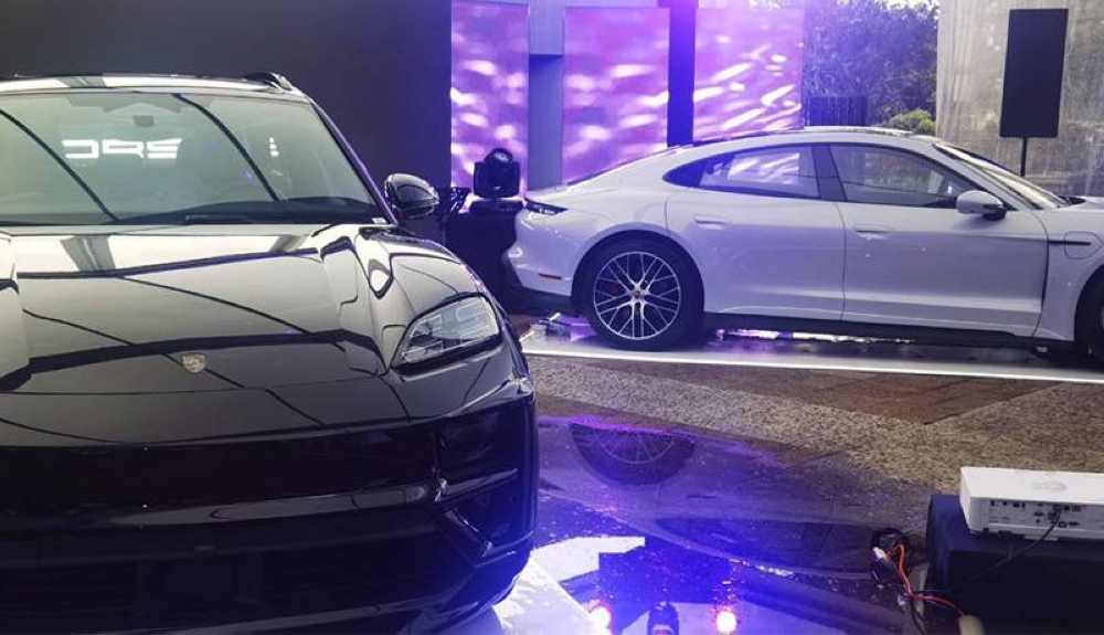 El fabricante alemán presentó los modelos eléctricos del SUV Macan y el deportivo Taycan II. /U.Alemán,image_description: