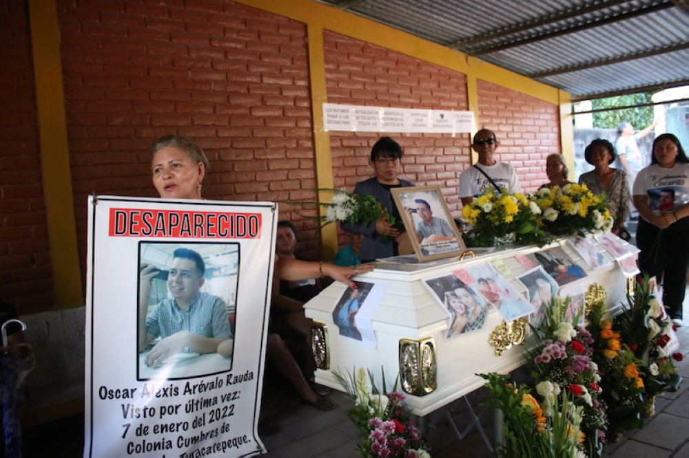 Funeral de Óscar Alexis Arévalo. / Lisbeth Ayala,image_description: