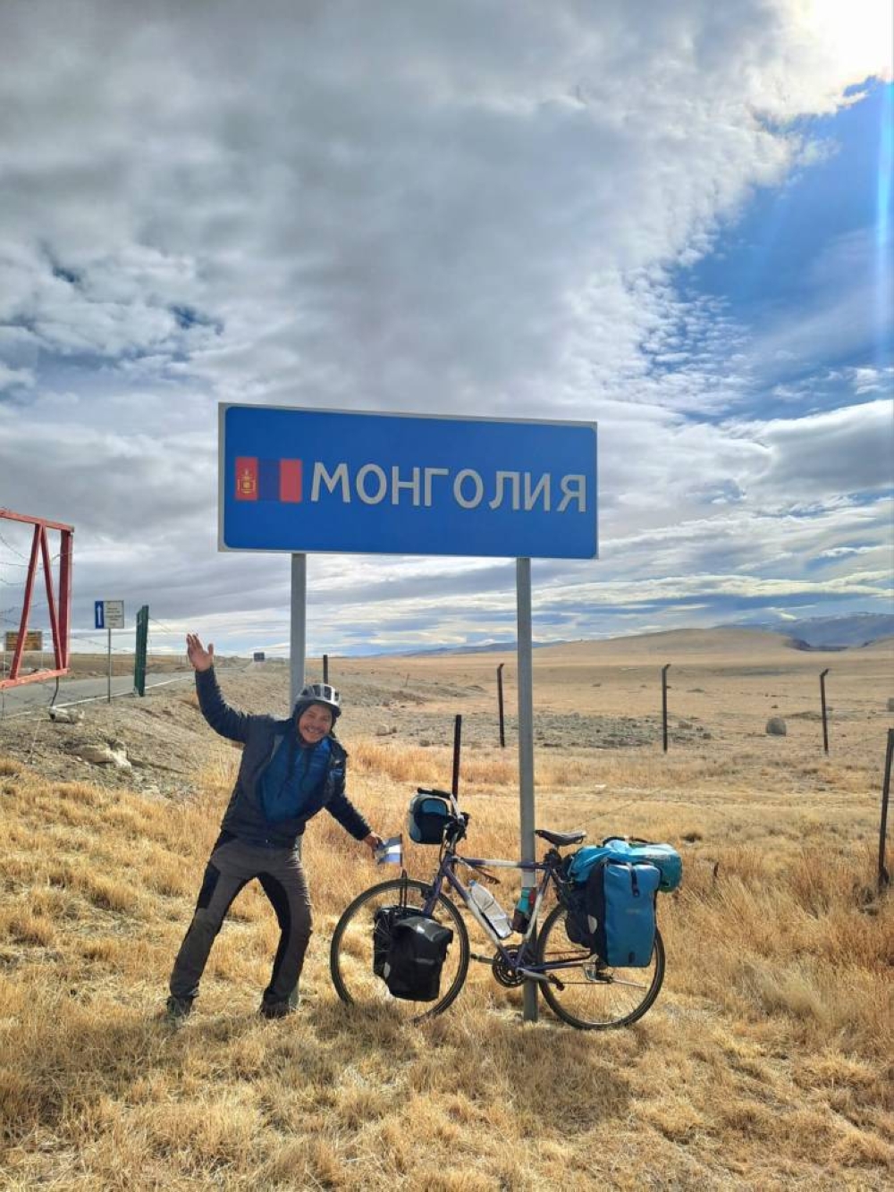 Chepe Ruiz celebró su llegada a Mongolia a inicios de octubre. Compartió esta fotografía el 9 de octubre de 2024. / Cortesía de Marica van der Meer y Chepe Ruiz.